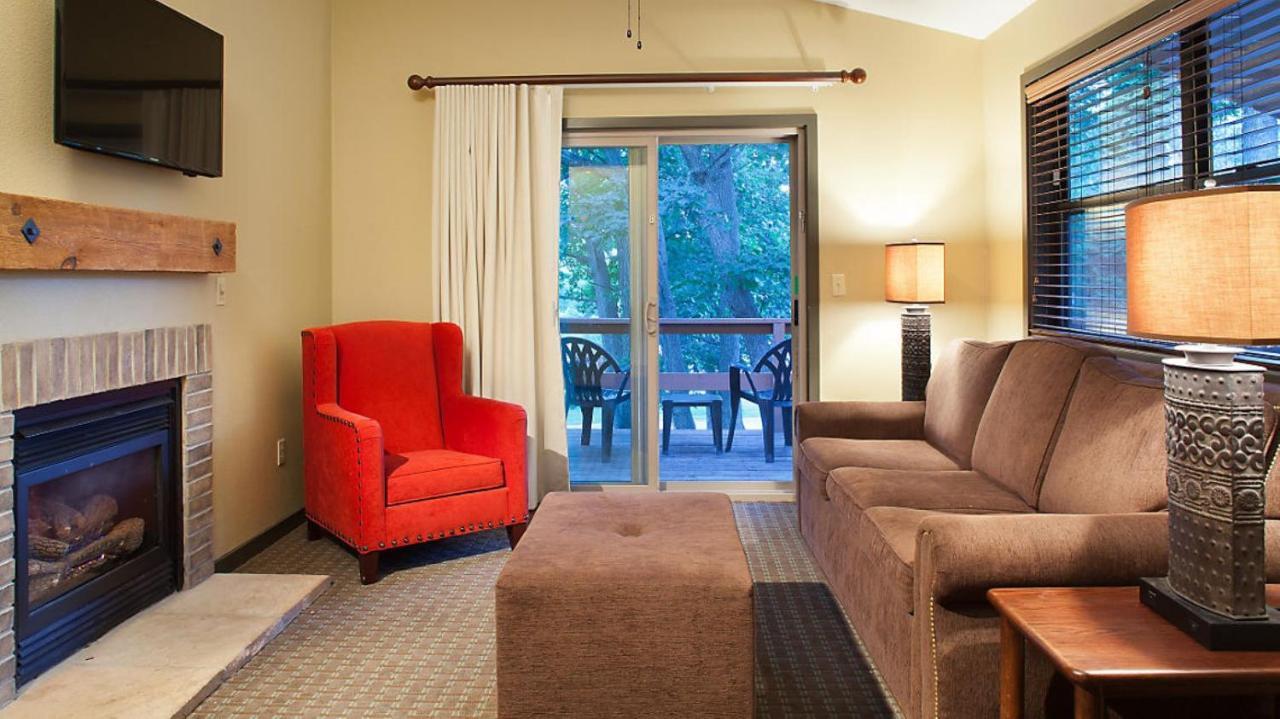 Bluegreen Vacations Christmas Mountain Village, An Ascend Resort Wisconsin Dells Eksteriør billede