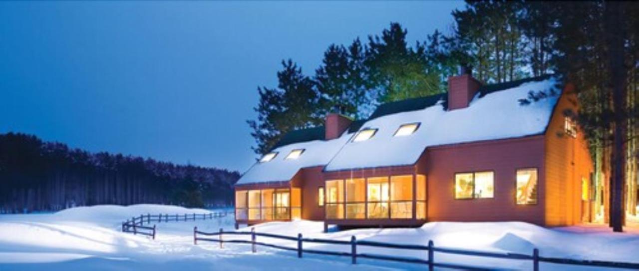 Bluegreen Vacations Christmas Mountain Village, An Ascend Resort Wisconsin Dells Eksteriør billede