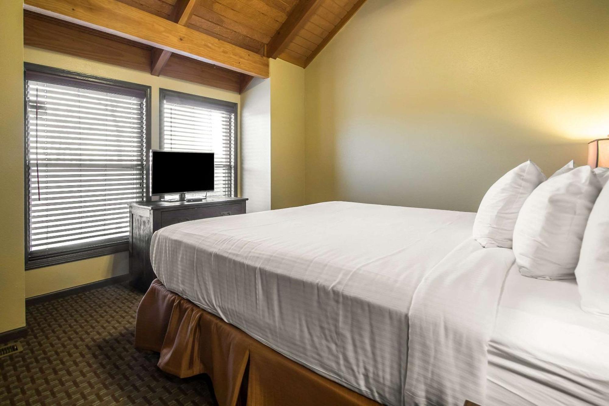 Bluegreen Vacations Christmas Mountain Village, An Ascend Resort Wisconsin Dells Eksteriør billede