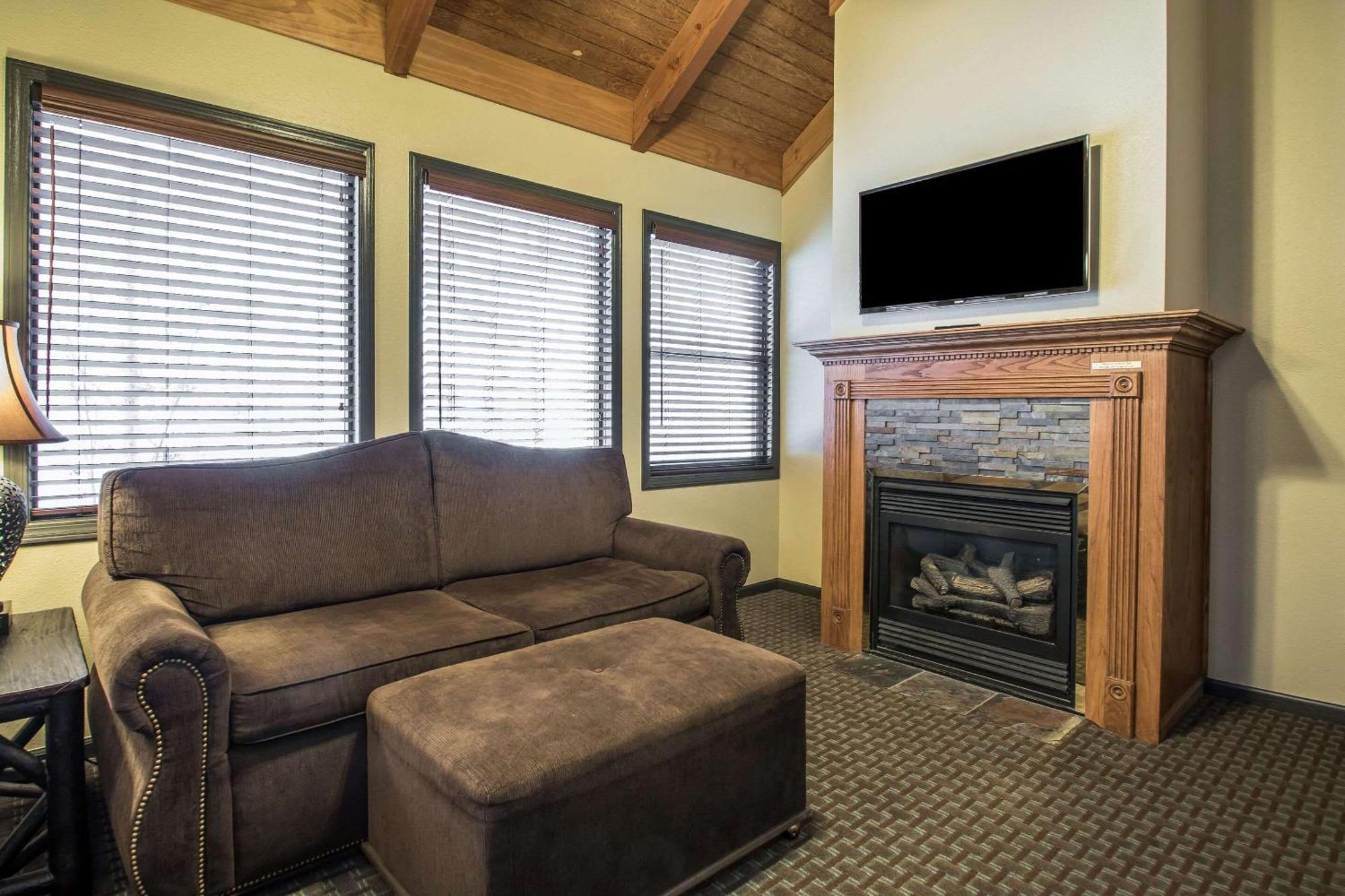 Bluegreen Vacations Christmas Mountain Village, An Ascend Resort Wisconsin Dells Eksteriør billede